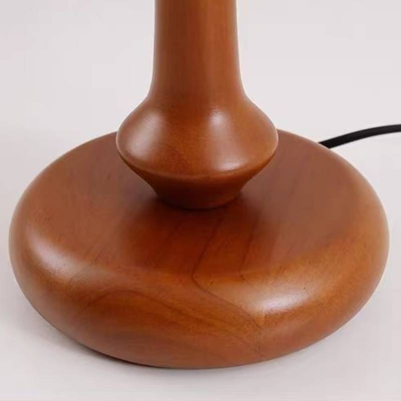 Magpie_Glass_Table_Lamp_07