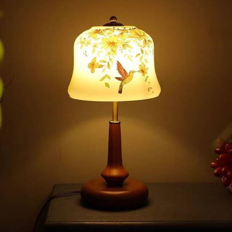 Magpie_Glass_Table_Lamp_09