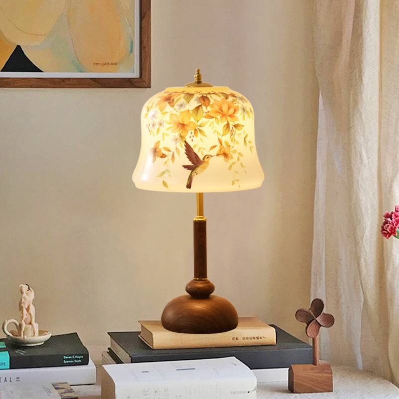 Magpie_Glass_Table_Lamp_10