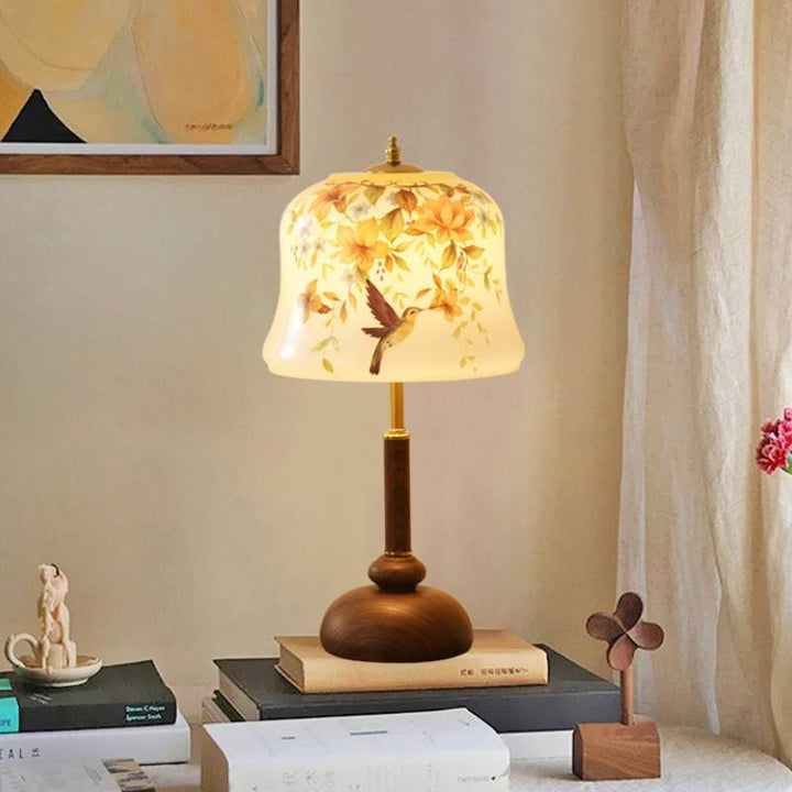 Magpie_Glass_Table_Lamp_10