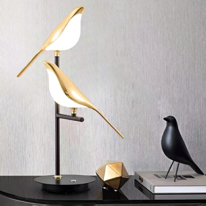 Magpie_Perch_Table_Lamp_3