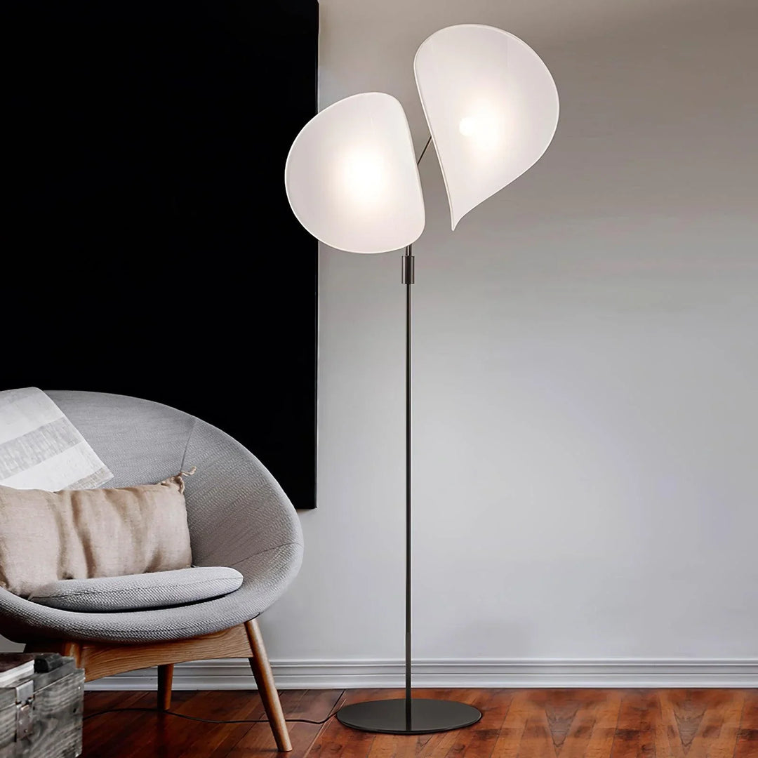 Manta_Floor_Lamp_2