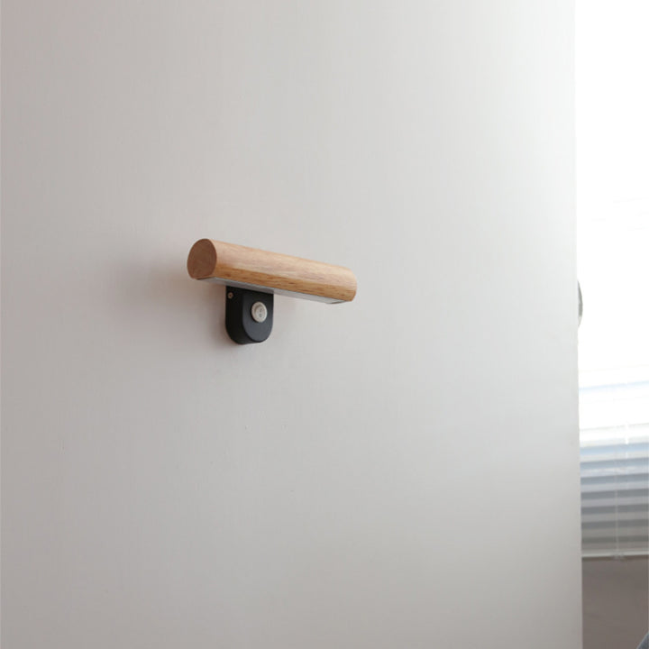 Minimalist_Wood_Wall_Lamp_10