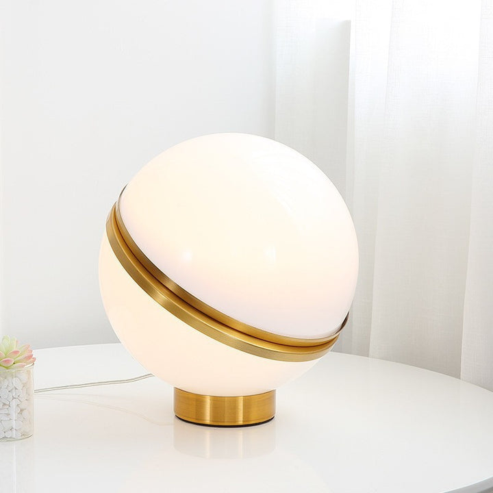 Misaligned_Ball_Table_Lamp_8