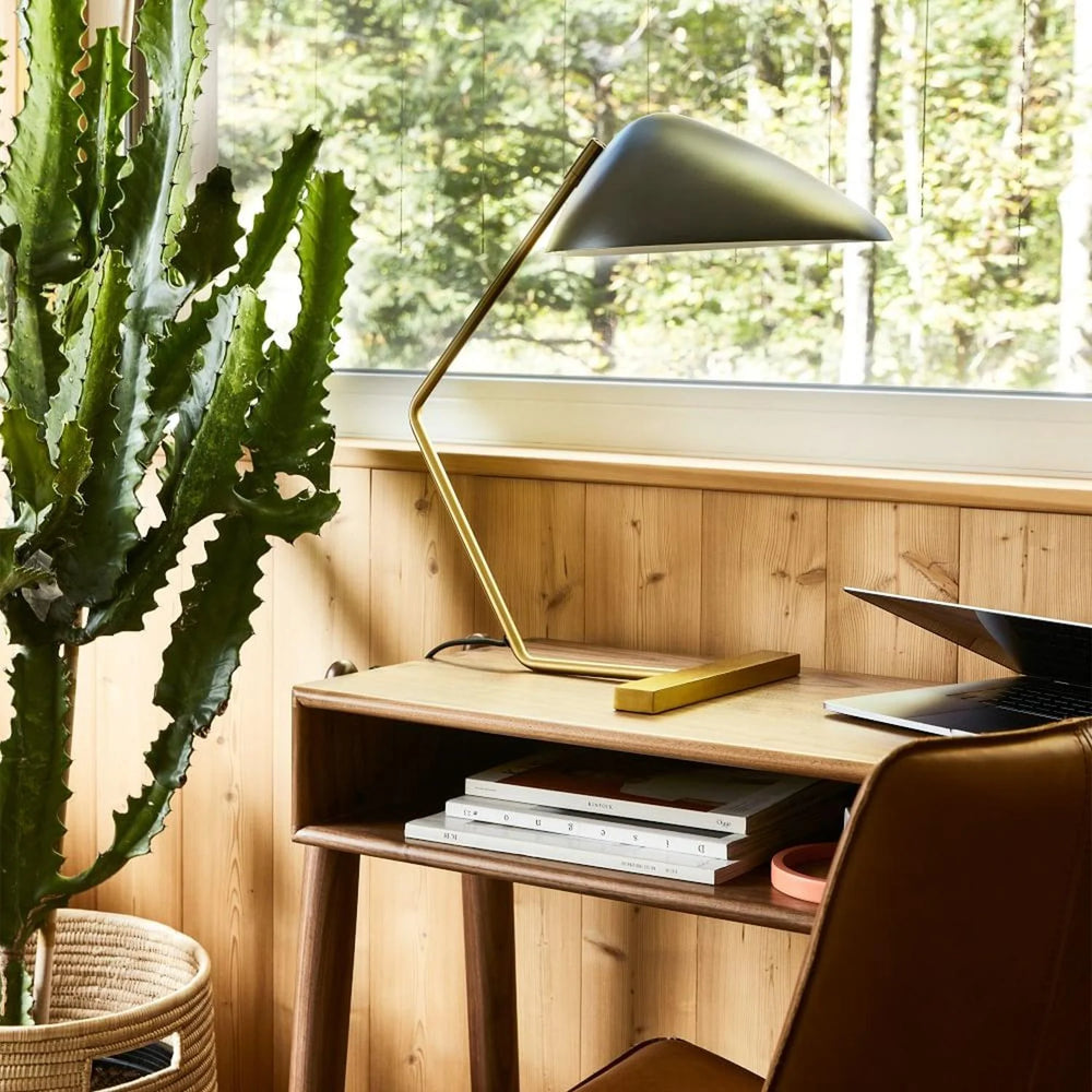 Modern_Curved_Table_Lamp_2