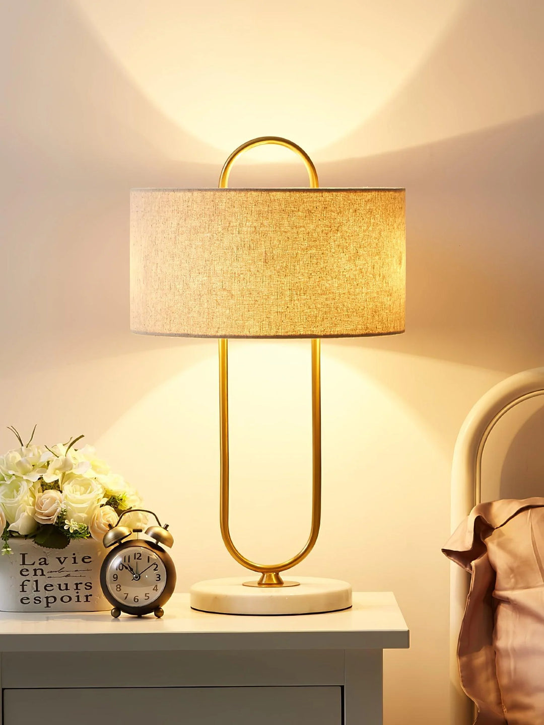 Modern High-Gloss Cloth Table Lamp-14