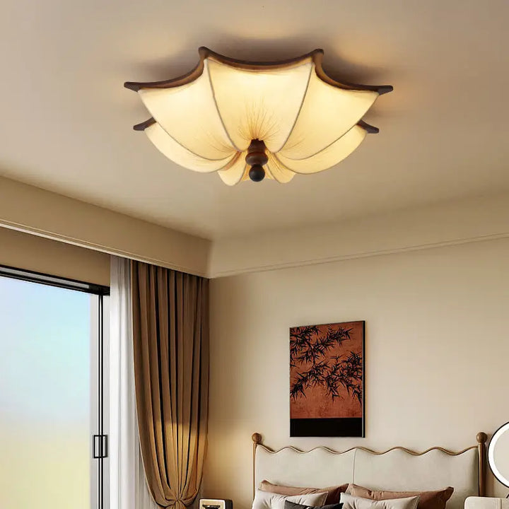 Modern_Luvina_Lamp_2