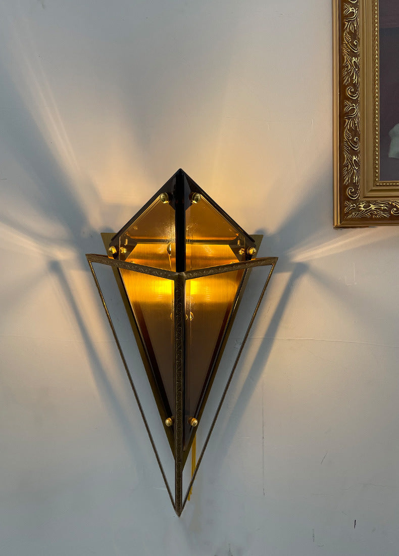 Modern_Prism_Wall_Lamp_5