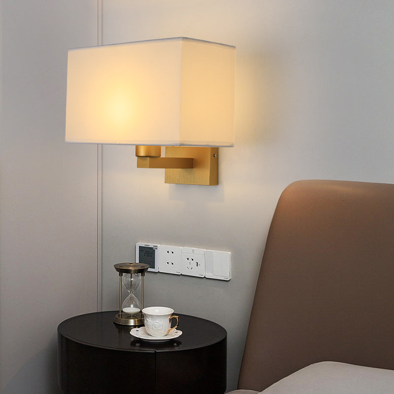 Modern_Rectangular_Wall_Lamp_02