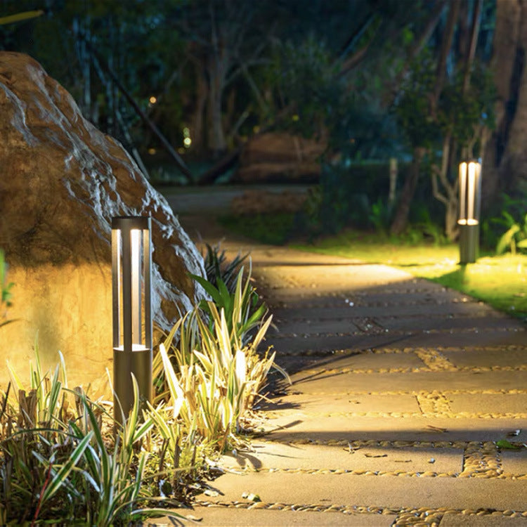 Modern_cylindrical_Garden_Light_11