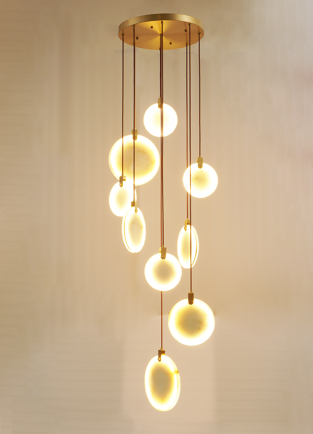 Moon_Shadow_Marble_Chandelier_2q_1