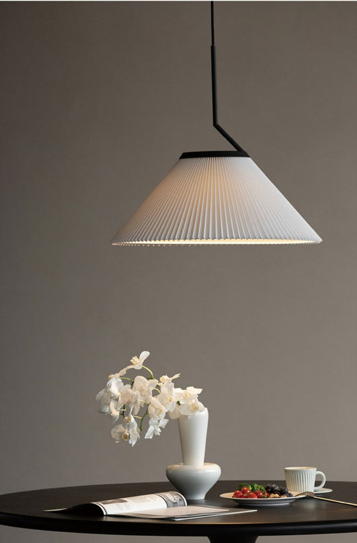 Nebra_Pleated_Pendant_Lamp_1