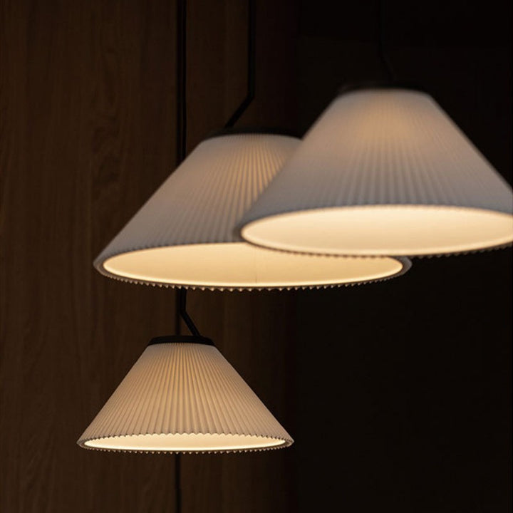 Nebra_Pleated_Pendant_Lamp_3