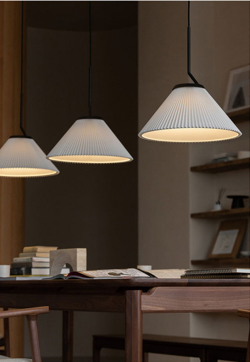 Nebra_Pleated_Pendant_Lamp_4