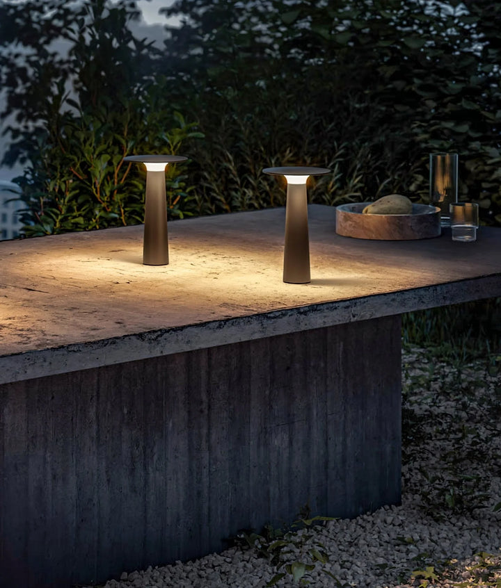 Nora_Disk_Outdoor_Table_Lamp_07