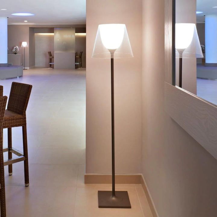 Nordic_Goblet_Floor_Lamp_3