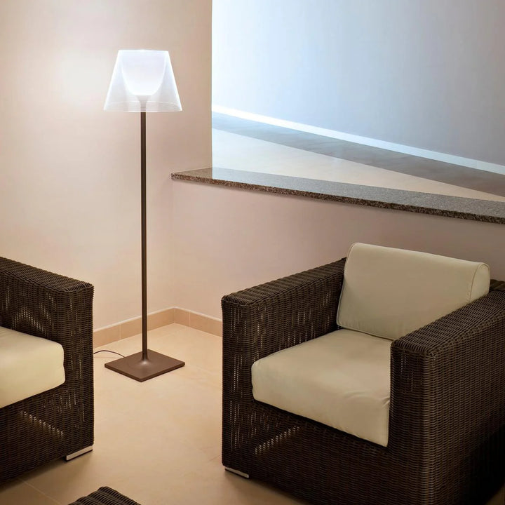 Nordic_Goblet_Floor_Lamp_4