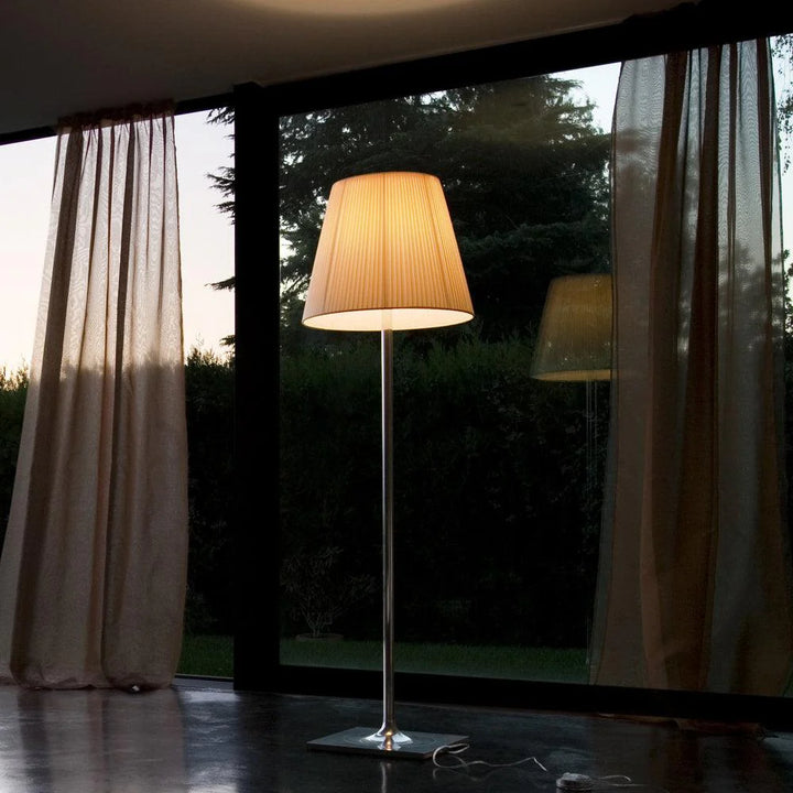 Nordic_Goblet_Floor_Lamp_7