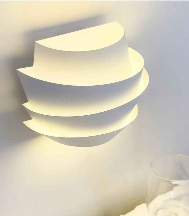 Nordic_Pine_Cone_Wall_Lamp_10