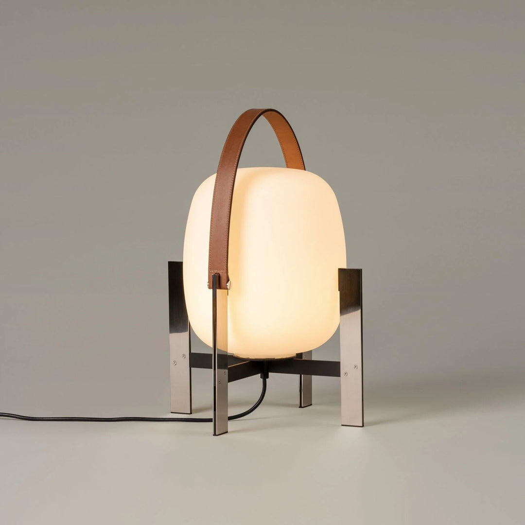 Nordic_Simple_Hand_Table_Lamp_6