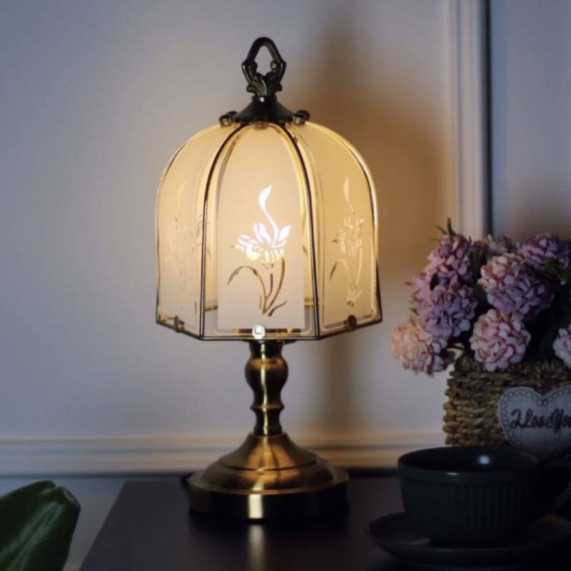 Orchid_Glass_Table_Lamp_04
