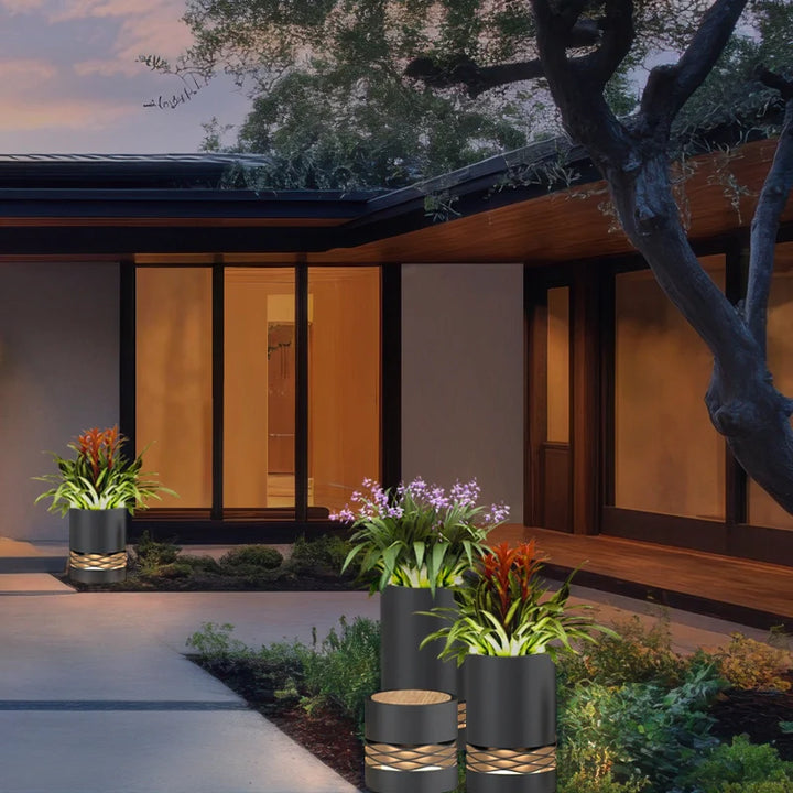 Outdoor_Versatile_Cylinder_Low_Light_11