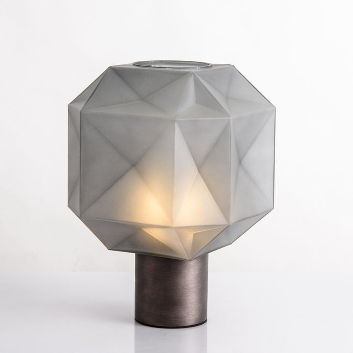 Polygon_table_lamp 2