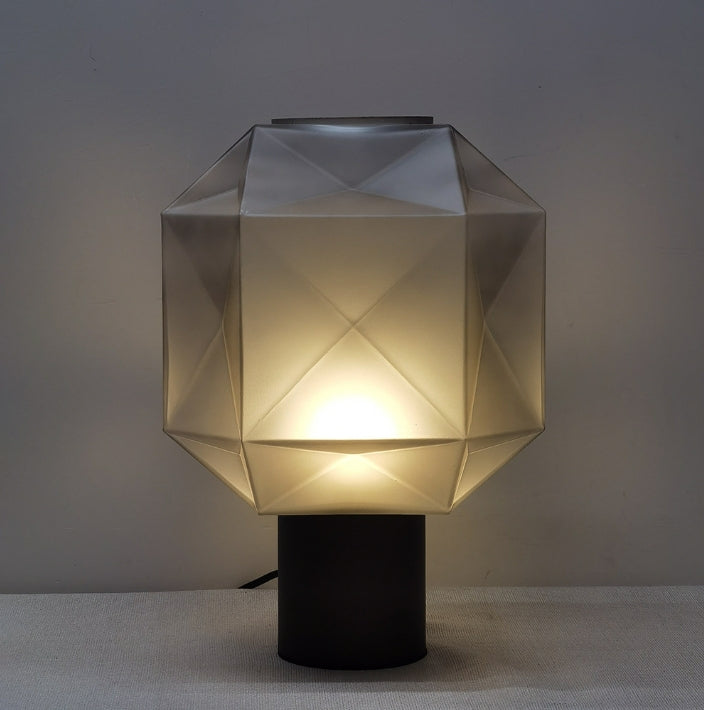 Polygon_table_lamp 9