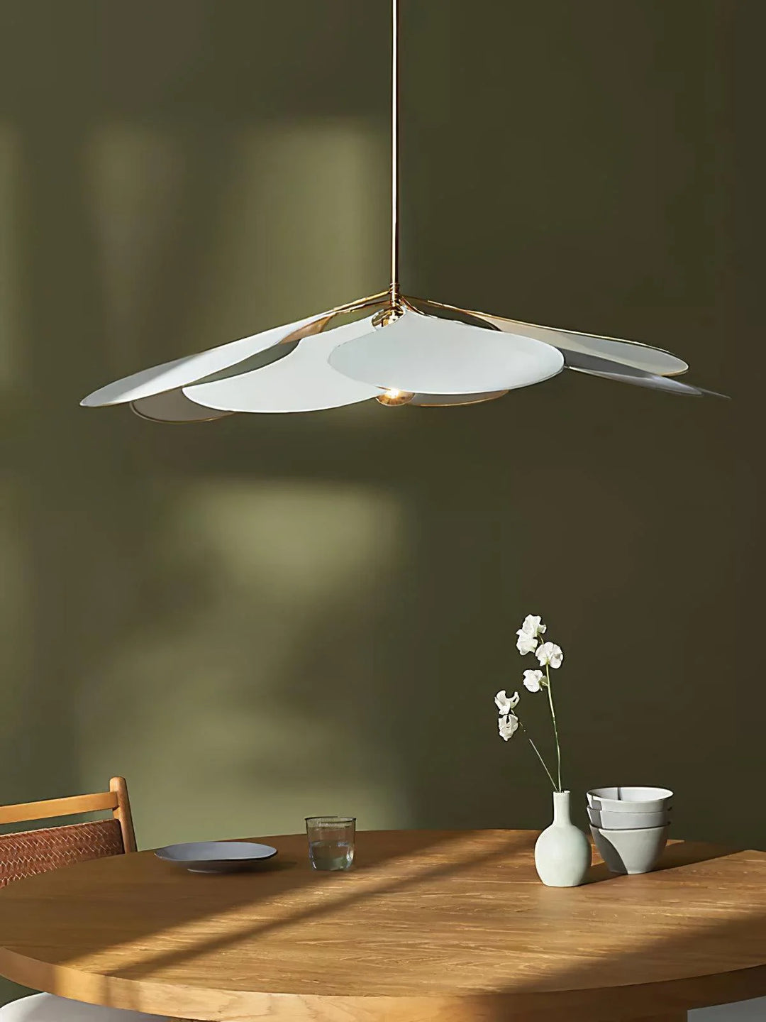 Precieuse Petals Pendant Lamp