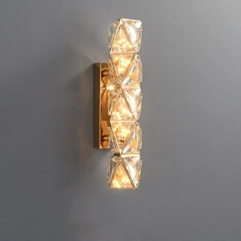 Prismatic_Crystal_Wall_Lamp_4