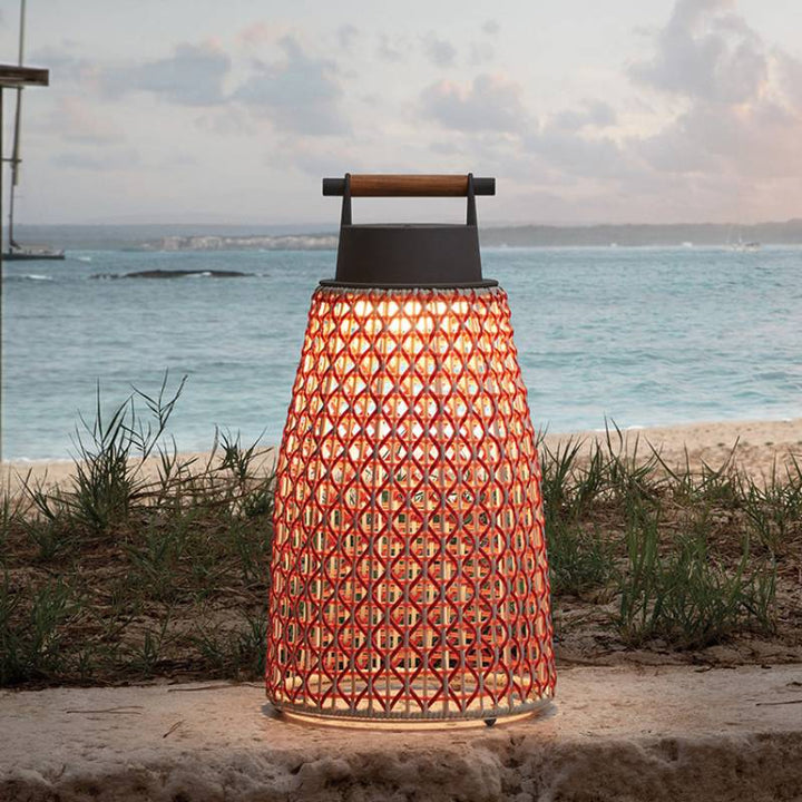 Rattan_Floor_Lamp_03