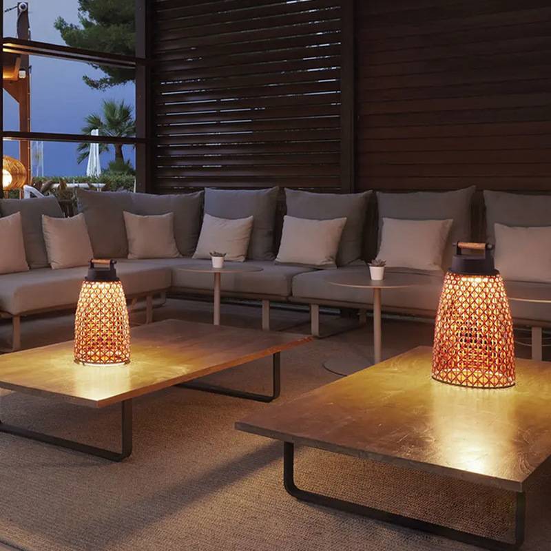 Rattan_Floor_Lamp_08