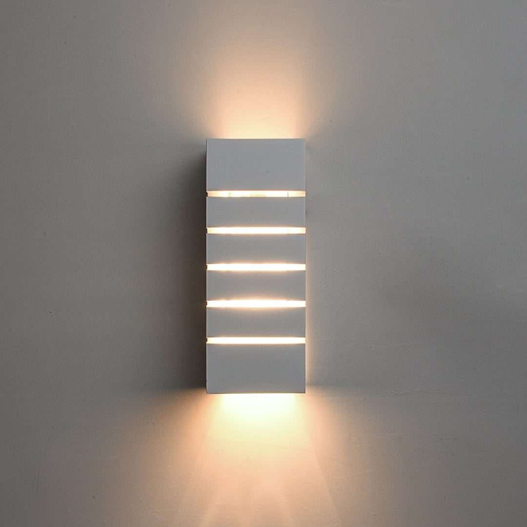 Rectangular_Hollow_Wall_Lamp_03