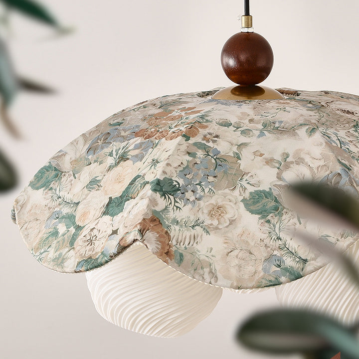 Retro_Camouflage_Pendant_5amp_5