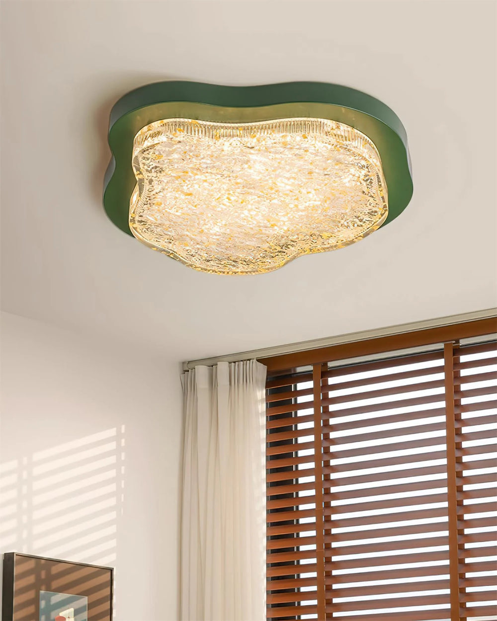 Retro_Gold_Foil_Ceiling_Lamp_5