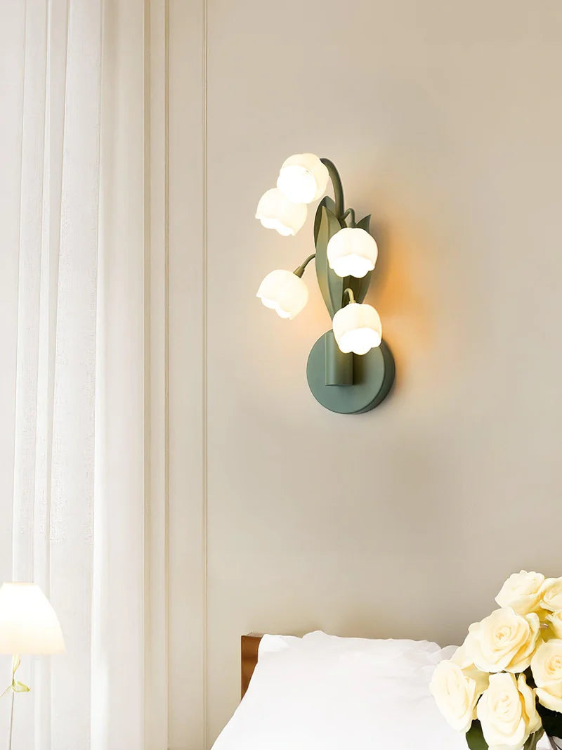 Retro_Valley_Lily_Wall_Lamp_13