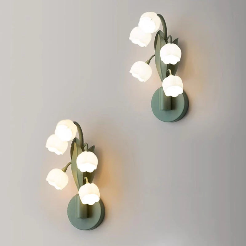 Retro_Valley_Lily_Wall_Lamp_5