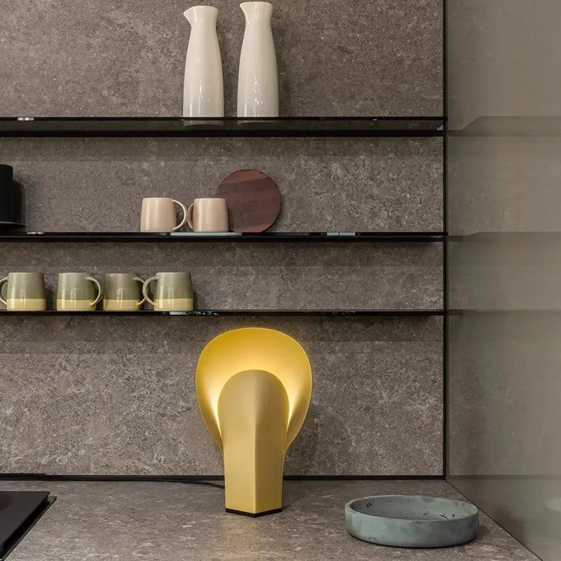 Ronmi_Lincoln_Table_Lamp_14