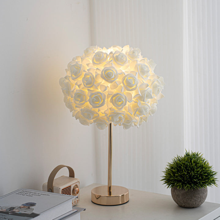 Rose_Table_Lamp_02