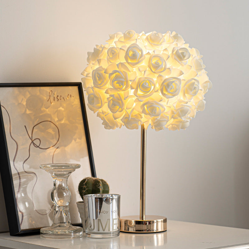 Rose_Table_Lamp_03