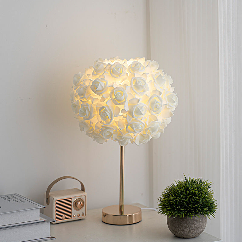 Rose_Table_Lamp_04