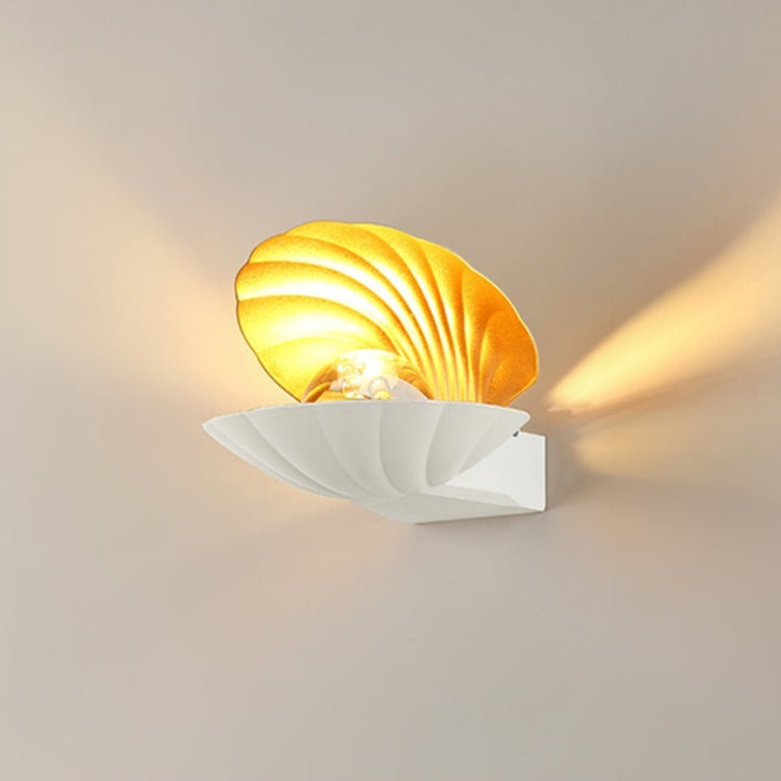 Shell_Crystal_Ball_Wall_Lamp_07