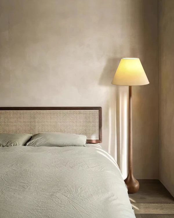 Simple Log Floor Lamp 8