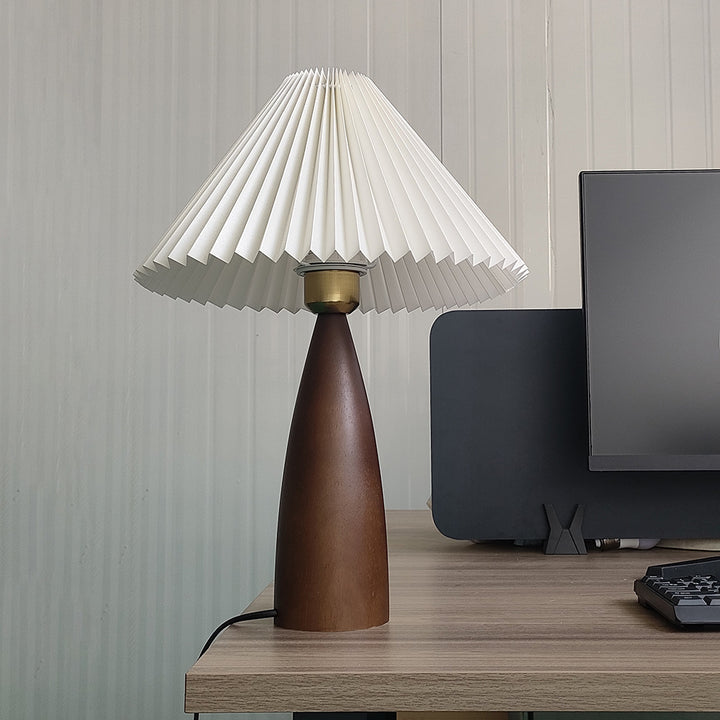 Simple Pleated Table Lamp 6