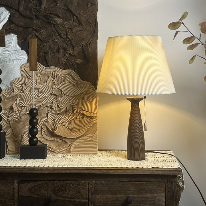 Simple Pleated Table Lamp 7