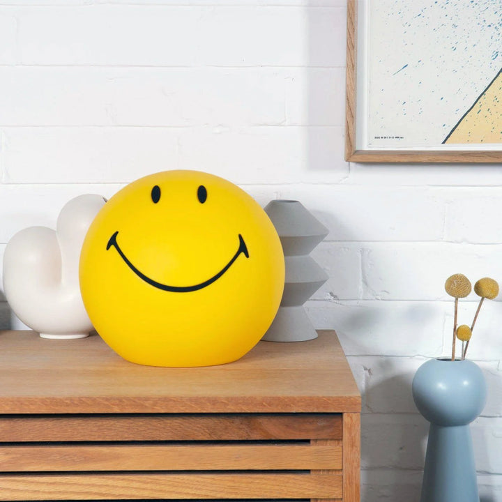 Smiling Face Table Lamp-13