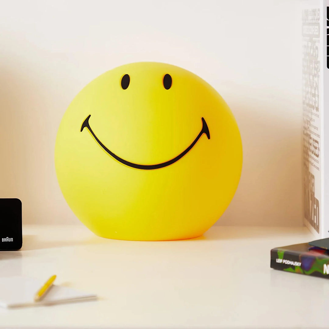 Smiling Face Table Lamp-14