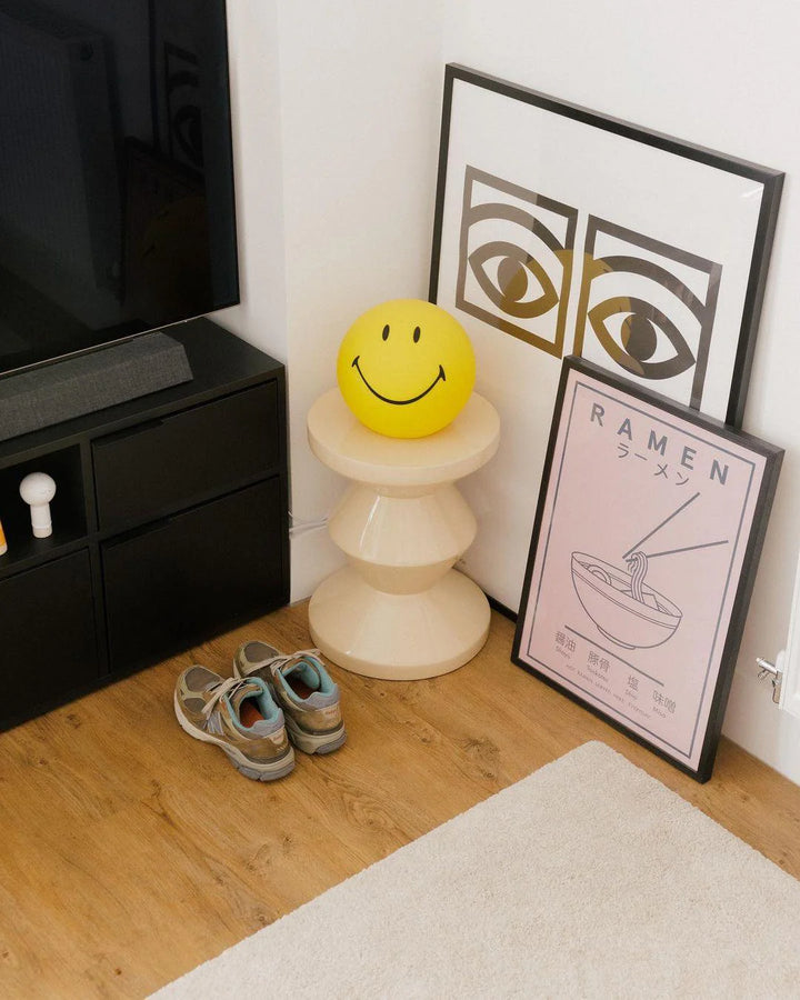 Smiling Face Table Lamp-31