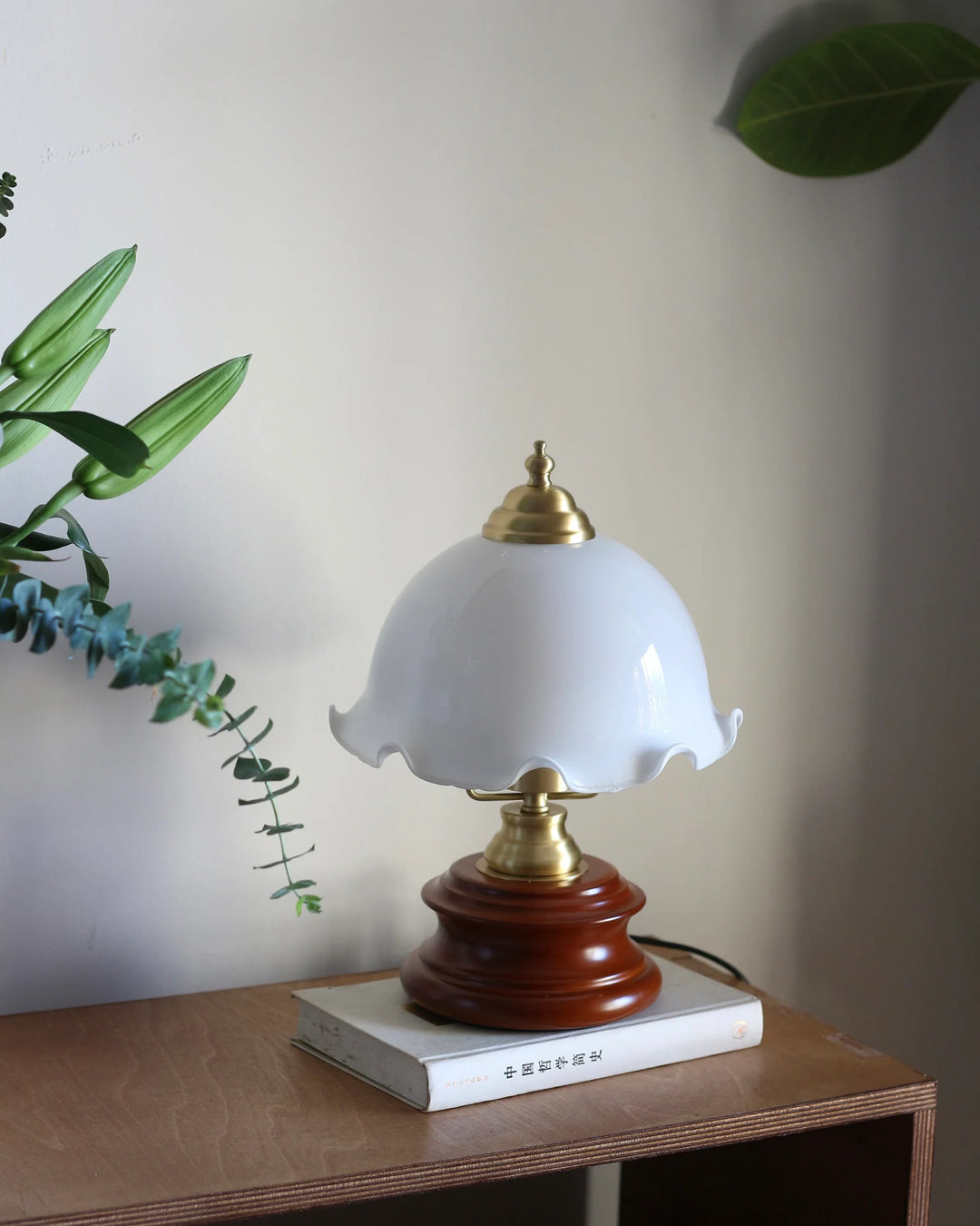 Spring_White_Table_Lamp_13