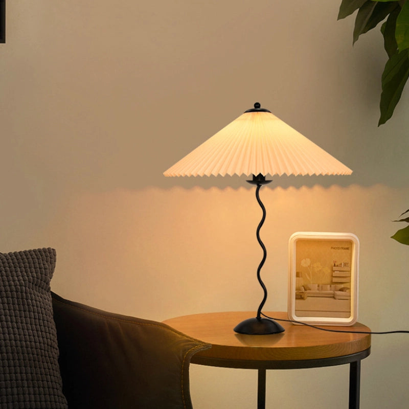 Squiggle Table Lamp 30